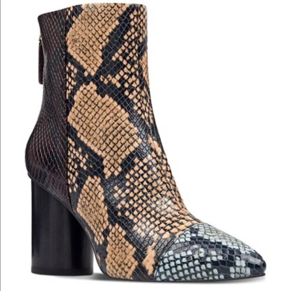 NWT NINE WEST LEATHER CAP-TOE HEELED BOOTIES